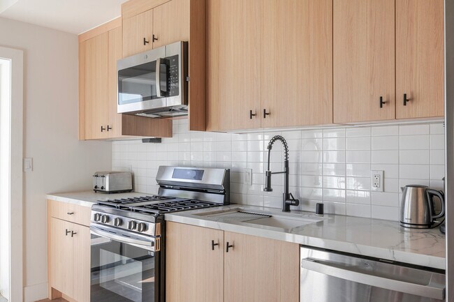 611 N Virgil Ave unit FL2-ID1334, Los Angeles, CA 90004 - photo 6