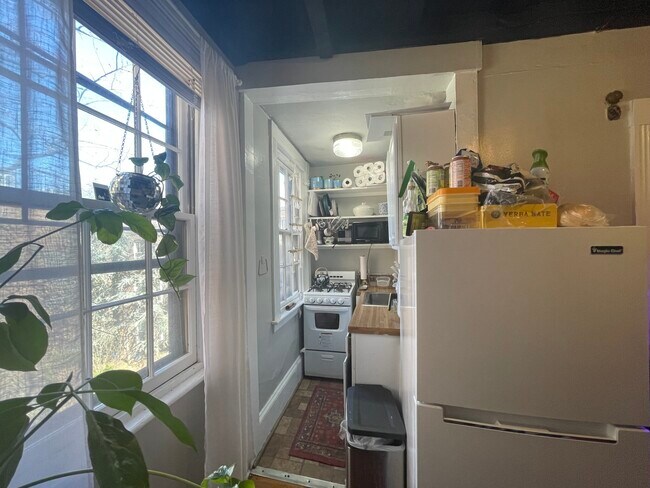 5 Champney Place unit 3, Boston, MA 02114 - photo 3