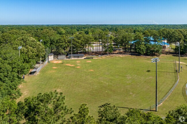 Hillsdale is also home to the Hillsdale Park and Community Center.