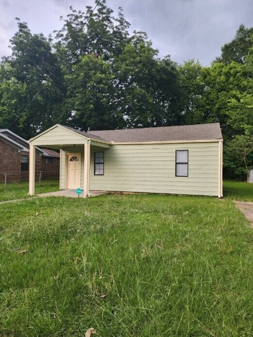 3367 E Tuskegee Cir, Montgomery, AL 36108