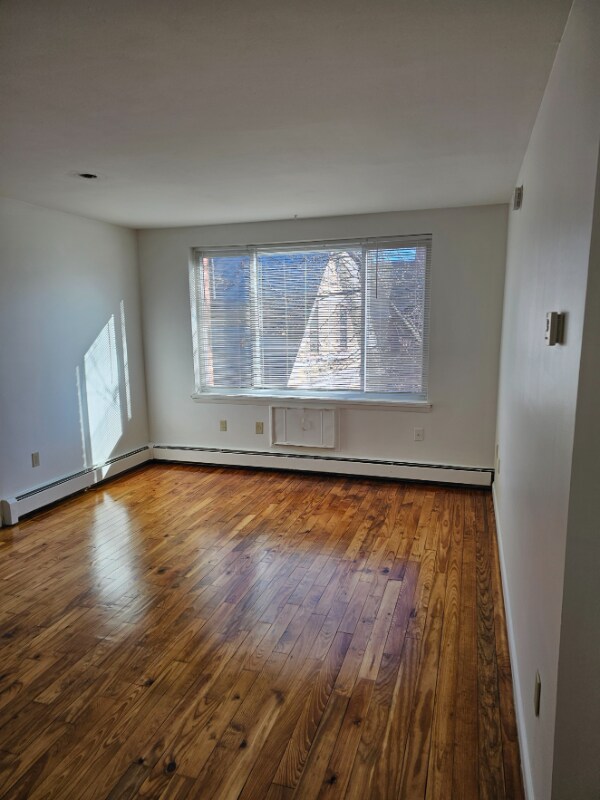 575 Farmington Ave unit 403, Hartford, CT 06105 - photo 2