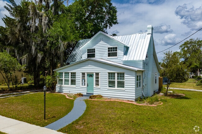 The metal roof helps to tie in the Key West style for this home in Dade City.