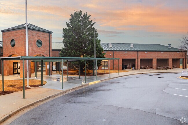 Haralson County Middle School welcomes students grades 6-8.