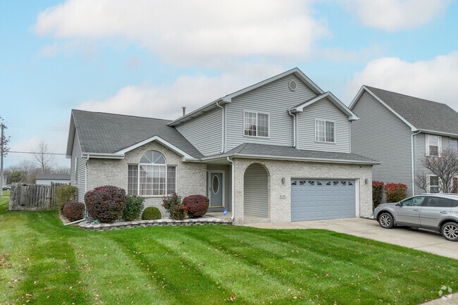Split level homes can be found throughout Central Merrillville.