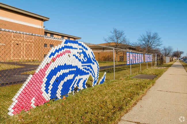 Emerson Middle School's mascot is the eagle.