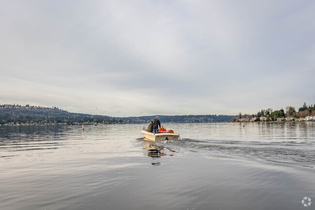 Lake Sammamish State Park is popular amongst locals.