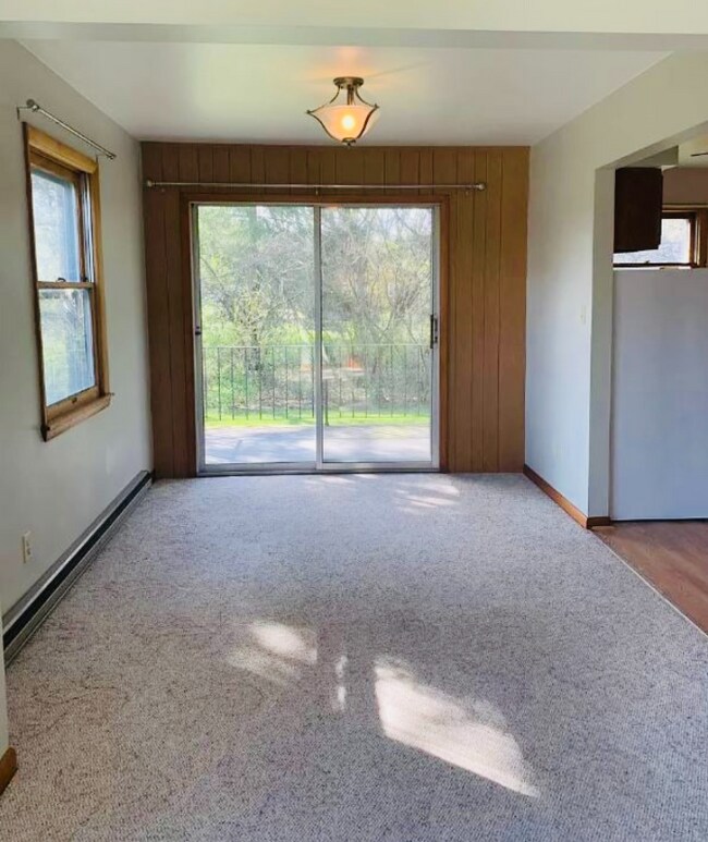 1439 Fulton Ave unit 3, Schenectady, NY 12308 - photo 3