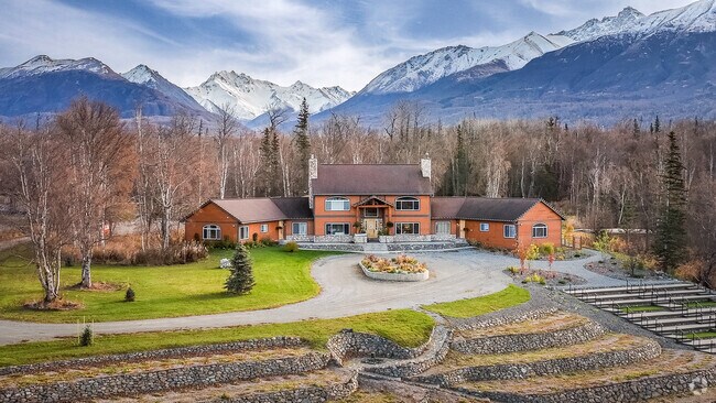 Lazy Mountain Acres is an ideal venue for hosting memorable events in a picturesque setting.