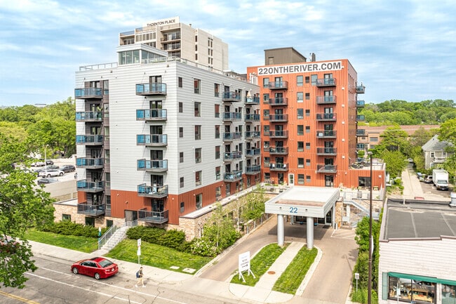 22 on the River, Minneapolis, MN 55414 - photo 2
