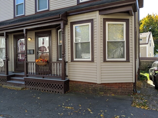 32 W Dane St, Beverly, MA 01915 - photo 2