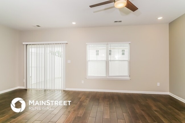 2064 Hoosier Way, Jeffersonville, IN 47130 - photo 4