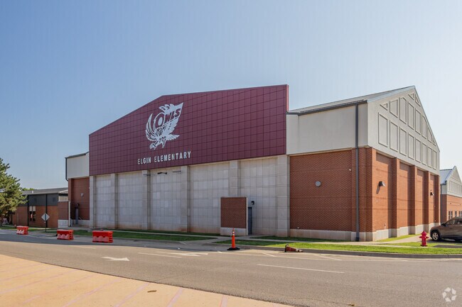 Kids can participate in a variety of competitive programs at Elgin Elementary School.