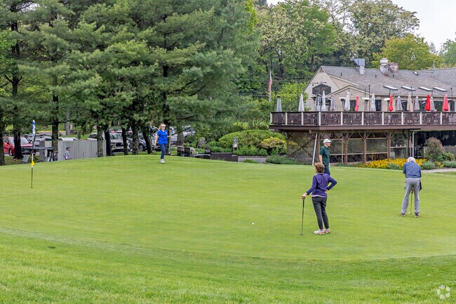 The Maple Moor Golf Course is a major source of entertainment for the Haviland Manor community.