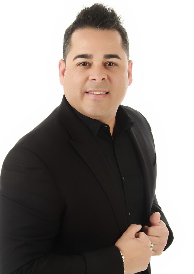 Agent Photo
