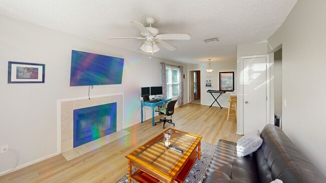 3718 59th Ave W unit 4081, Bradenton, FL 34210 - photo 2