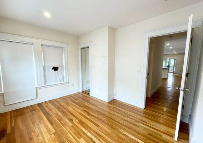 15 Sunset St unit 2, Roxbury Crossing, MA 02120 - photo 6