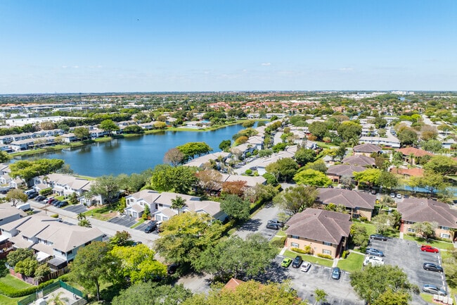 About Pasadena Lakes South Schools, Demographics, Things to Do