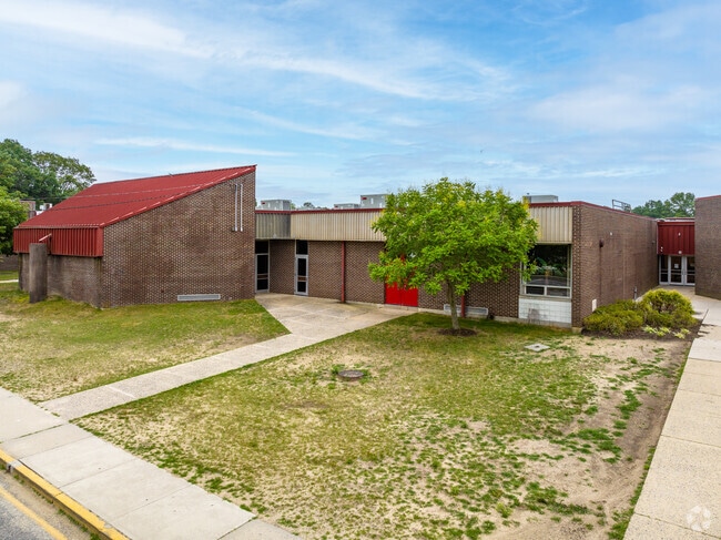 C.W Goetz Middle School is located in Jackson, NJ.