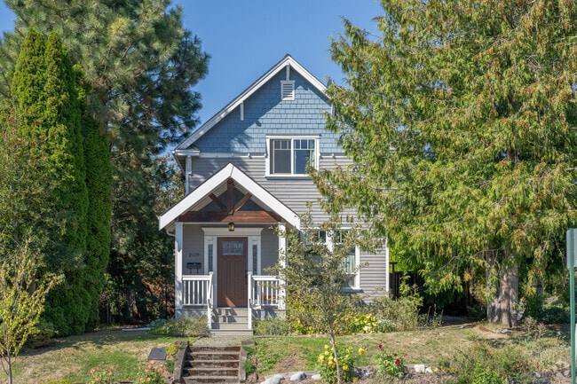 A perfect balance of luxury and nature with this Sunnyland residence.