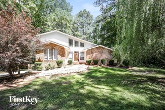 815 San Remo Ct, Fayetteville, GA 30214