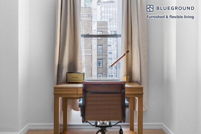 160 E 48th St unit FL13-ID1479, New York, NY 10017 - photo 4