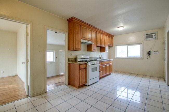 5246 Phillips Blvd, Chino, CA 91710 - photo 6