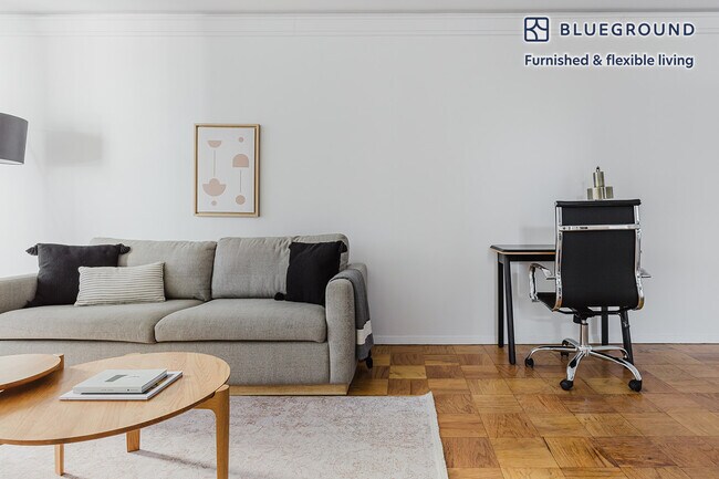 La Premier Apartments unit FL7-ID1590, New York, NY 10019 - photo 2