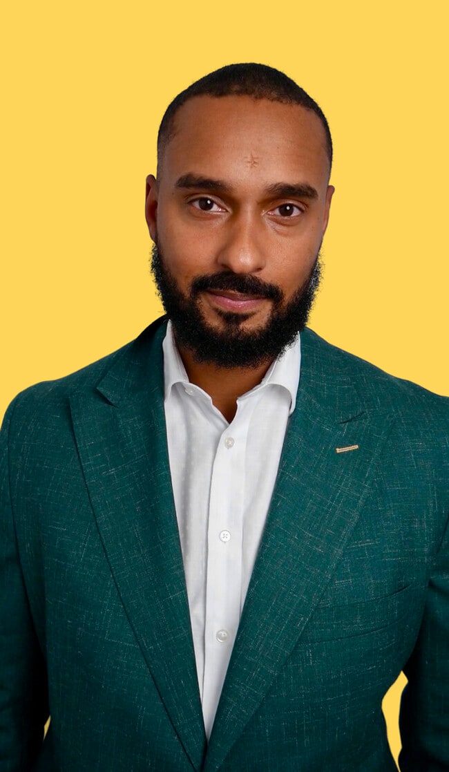 Agent Photo