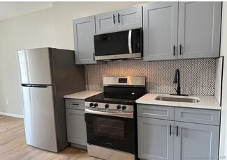 61 Field St, Waterbury, CT 06702