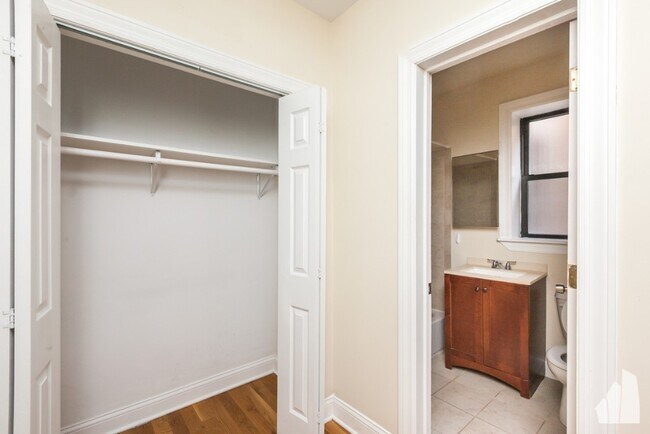 1340 N Dearborn St unit 203, Chicago, IL 60610 - photo 5