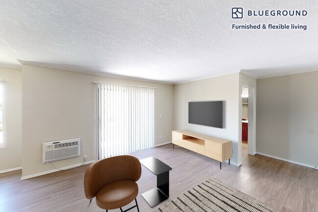 22700 Lake Forest Dr unit FL3-ID5031A, Lake Forest, CA 92630 - photo 3