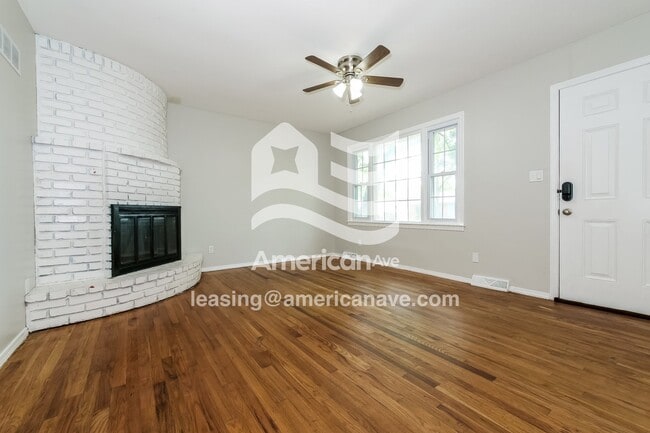 314 SW Glendana St, Lees Summit, MO 64081 - photo 2