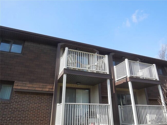 3920 Ridge Lea Rd unit C, Buffalo, NY 14228 - photo 4