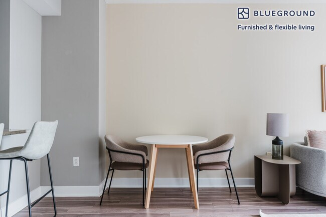 4800 Auburn Ave unit FL14-ID971, Bethesda, MD 20814 - photo 6