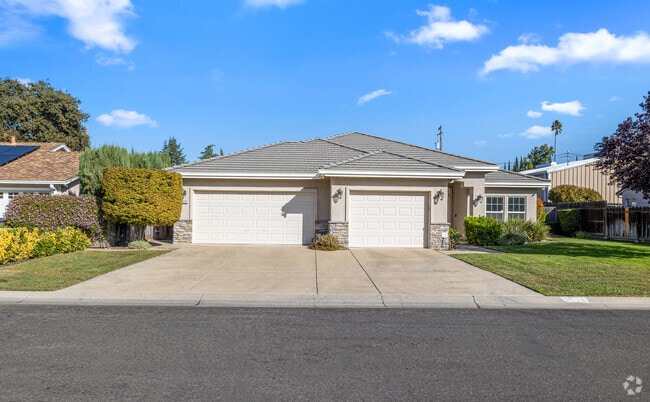 Colonial Heights residents often get to enjoy large driveways and two-car garages.