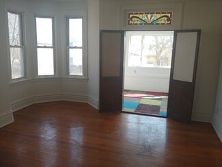 1618 Thomas Place N Unit 2, Minneapolis, MN 55411