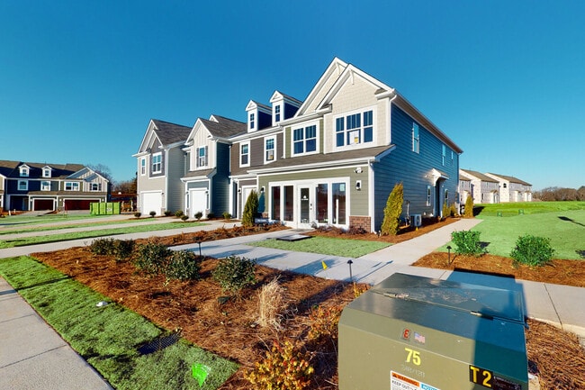 733 Earhart St, Concord, NC 28027 - photo 2