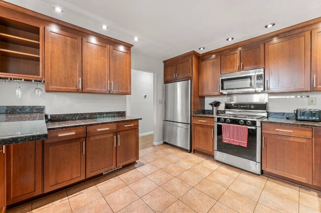 2894 Concord Dr, Decatur, GA 30033 - photo 6