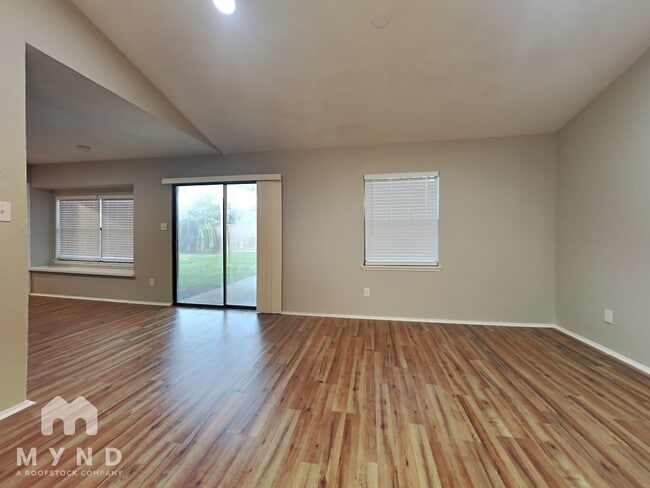 2831 Sandpiper St, Humble, TX 77396 - photo 4