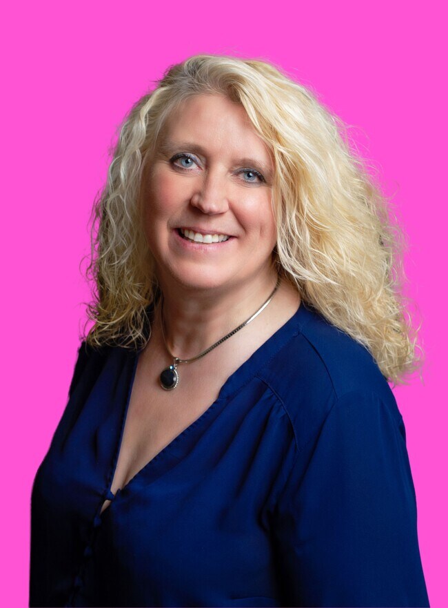 Paula Quinn