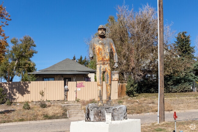 The City Built on Coal statue was created in 1984, made to show tribute to the coal mining roots the city was based upon.