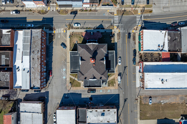 Hartsville's historic downtown is where locals shop on weekends and eat in local restaurants.