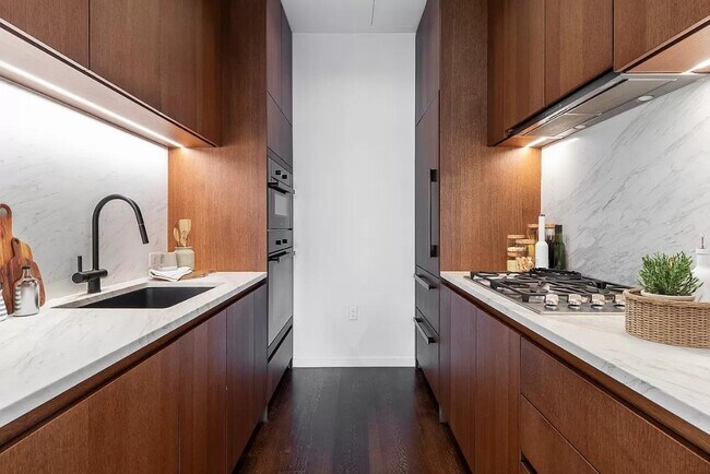 476 Broadway unit 9-C, New York, NY 10013 - photo 2