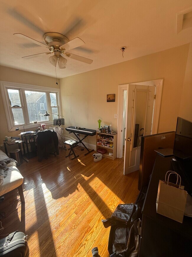 36 Pratt St unit 1, Allston, MA 02134 - photo 6