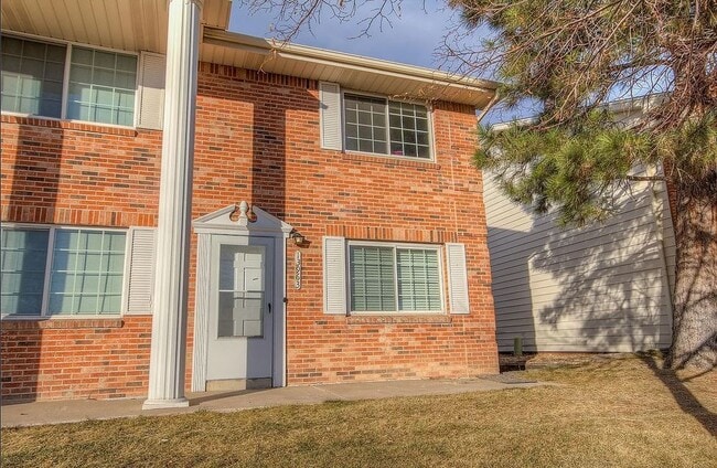 13963 E Jewell Ave, Aurora, CO 80012 - photo 2