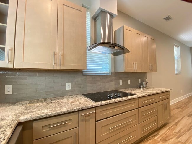 1566 New St NE, Atlanta, GA 30307 - photo 3