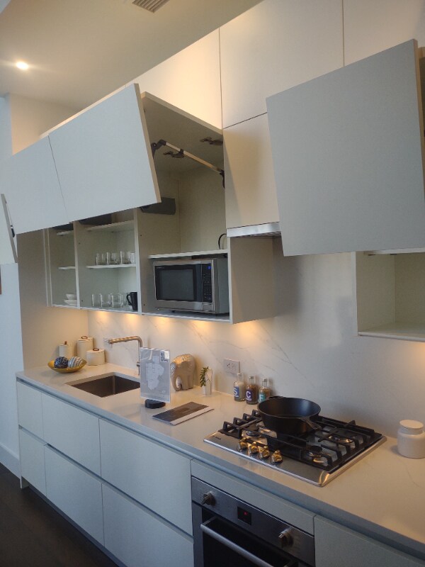 E 44th St 3rd Ave unit 23, New York, NY 10017 - photo 3