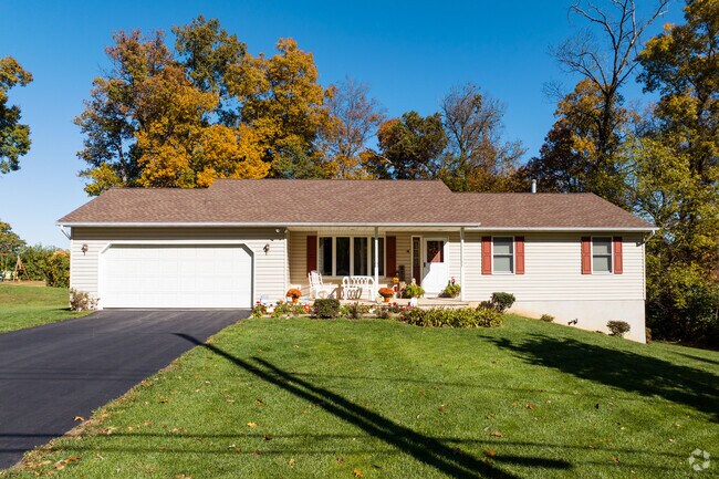 Residents of Susquehanna Trails enjoy homes with roomy garages for vehicles and gear.