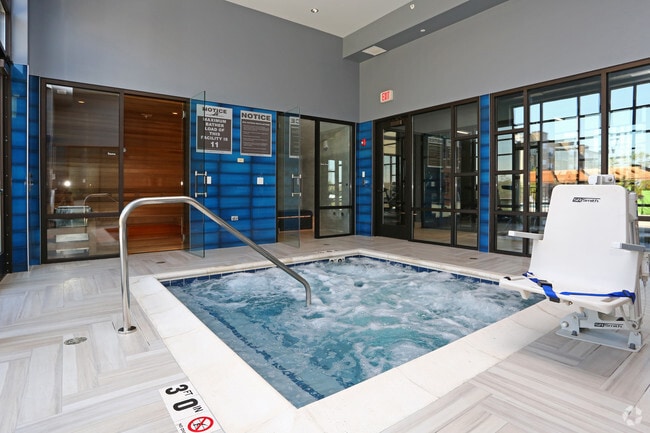 The Residences at Hamilton Lakes, Itasca, IL 60143 - photo 4