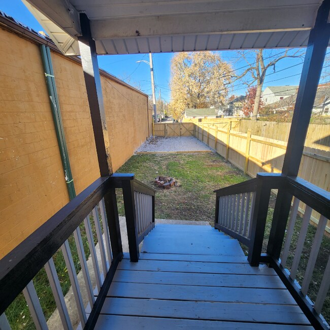 1336-1338-1338 Sullivant Ave unit 1336, Columbus, OH 43223 - photo 6